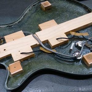 Guitare électrique 7 cordes - Modèle Infinite  Célia Enoc - Luthière à  Aix-en-Provence Célony
